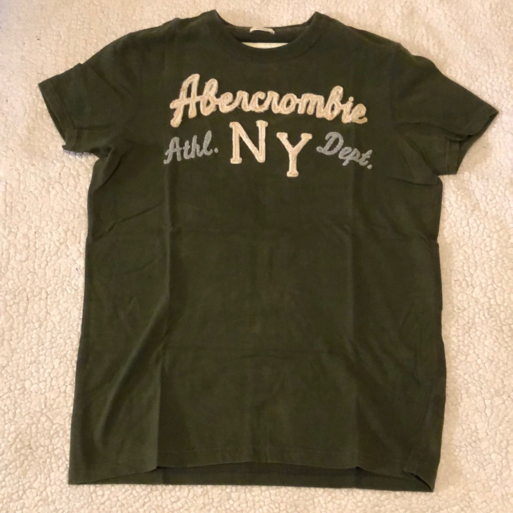 Abercrombie and Fitch embroidered tee. Size small. Forrest green